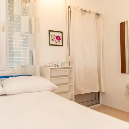 Lovely Villa With Garden Near Sea In Cesme 빌라
