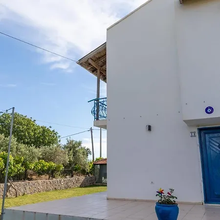 빌라 Lovely Villa With Garden Near Sea In Cesme Ovacik (Cesme)